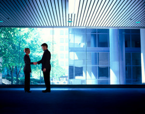 businesspeople_handshake